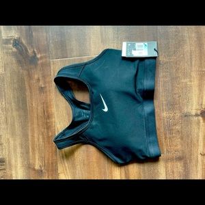 New Nike Classic Sports Bra
